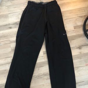 black nike sweatpants